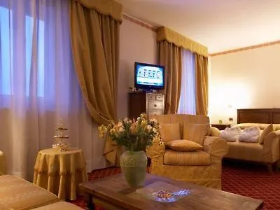 Eurhotel Отель